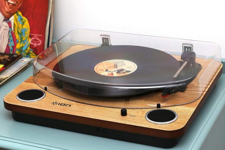 Difference between turntables and record players Remaxweb