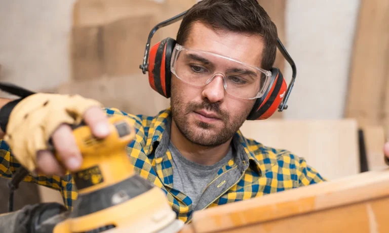 When Should Workers Wear Ear Muffs? A Safety Guide